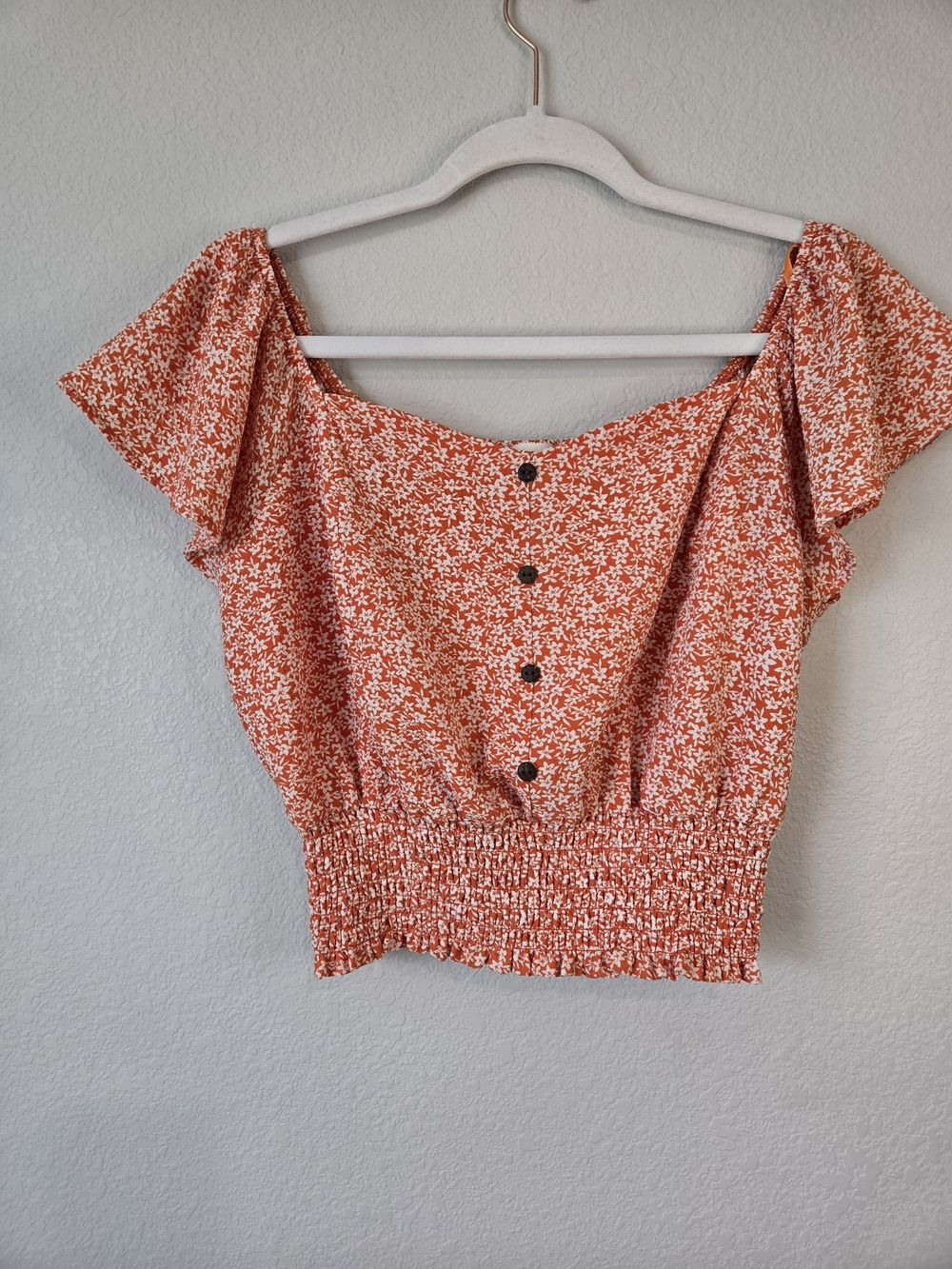 monteau Women's XL Orange White Floral Smocked Cropped Flutter Sleeve Blouse